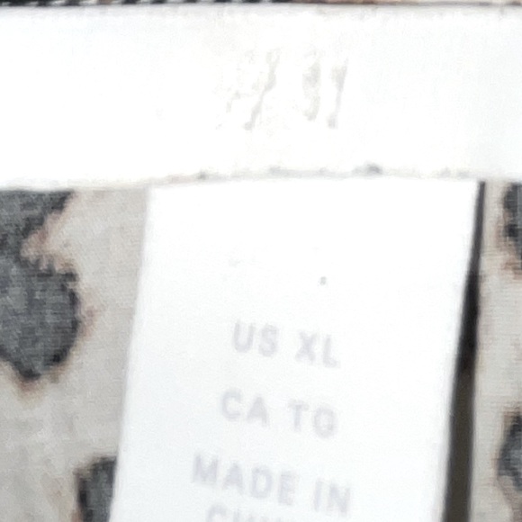 H &M Leopard Print Blouse - Picture 4 of 5